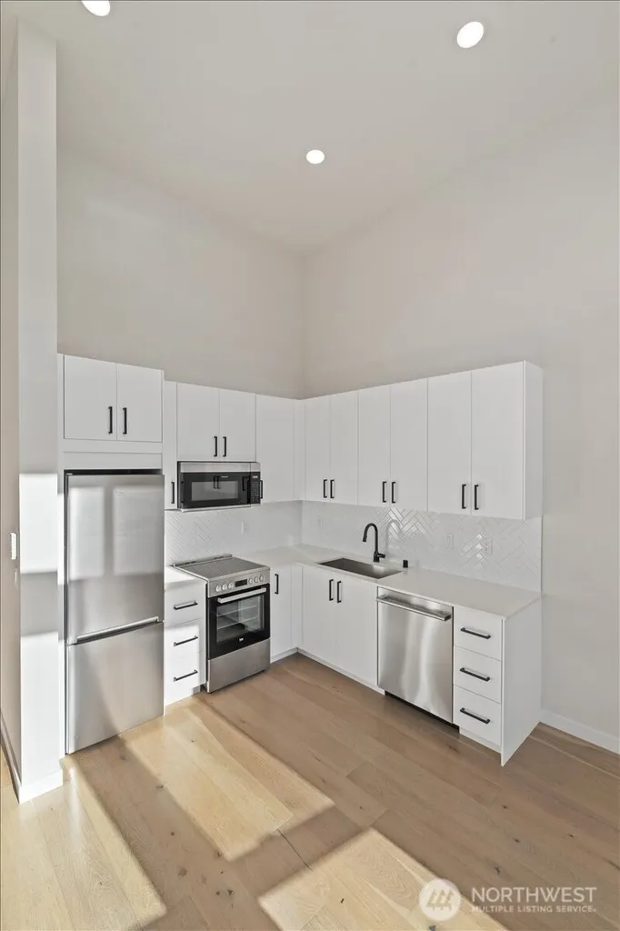 911 NE 70th Street Seattle WA 98115