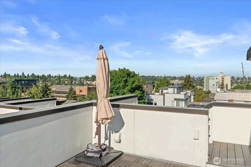 911 NE 70th Street Seattle WA 98115