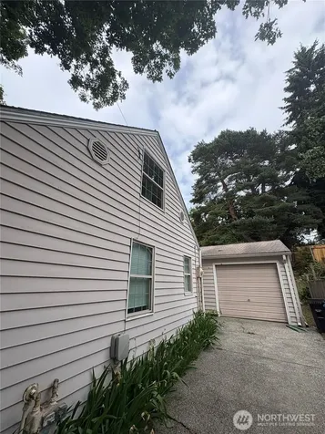 11426 Crestwood Drive S Seattle WA 98178