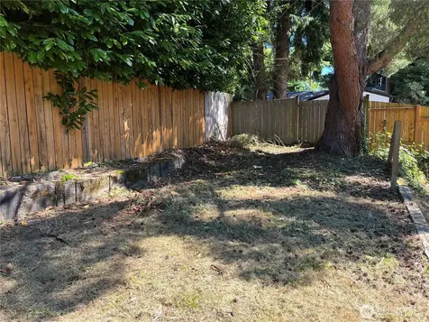 11426 Crestwood Drive S Seattle WA 98178