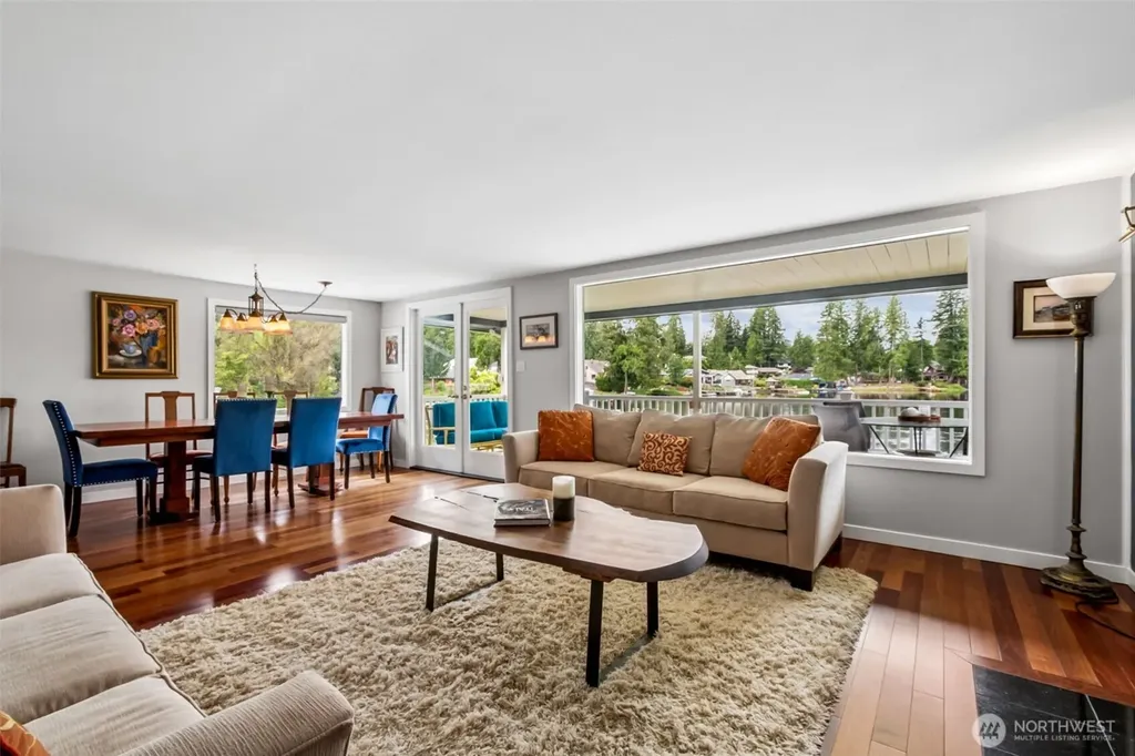 21702 SE 262nd Place Maple Valley WA 98038