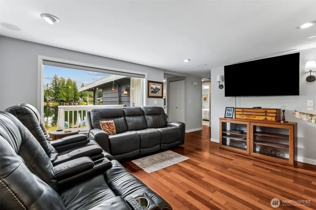 21702 SE 262nd Place Maple Valley WA 98038