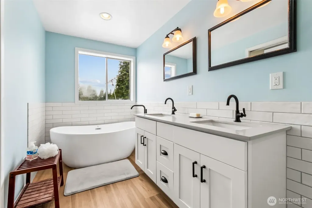 21702 SE 262nd Place Maple Valley WA 98038