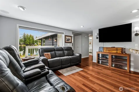 21702 SE 262nd Place Maple Valley WA 98038