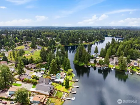21702 SE 262nd Place Maple Valley WA 98038