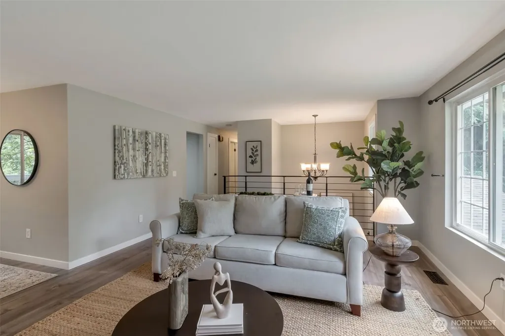 10520 NE 136th Place Kirkland WA 98034