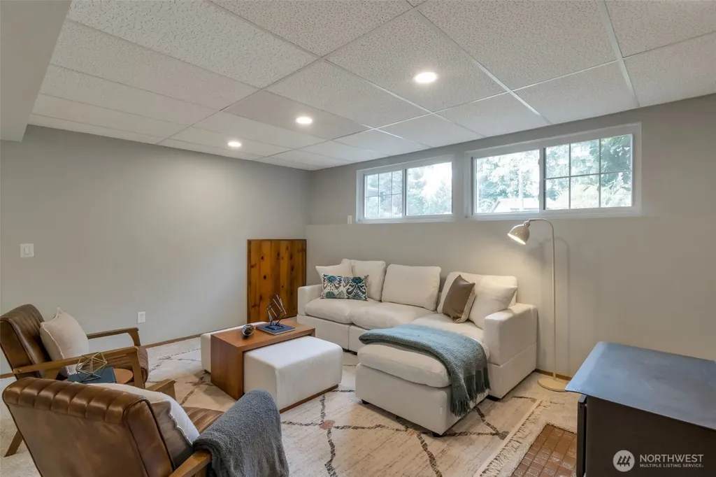 10520 NE 136th Place Kirkland WA 98034