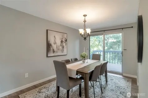 10520 NE 136th Place Kirkland WA 98034