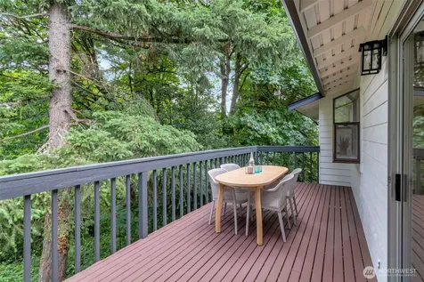 10520 NE 136th Place Kirkland WA 98034