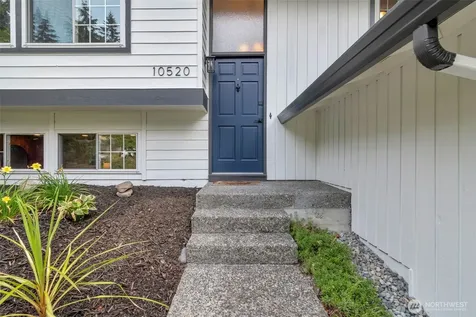 10520 NE 136th Place Kirkland WA 98034