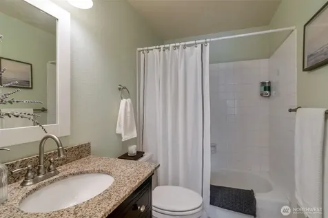 10520 NE 136th Place Kirkland WA 98034