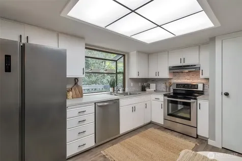 10520 NE 136th Place Kirkland WA 98034