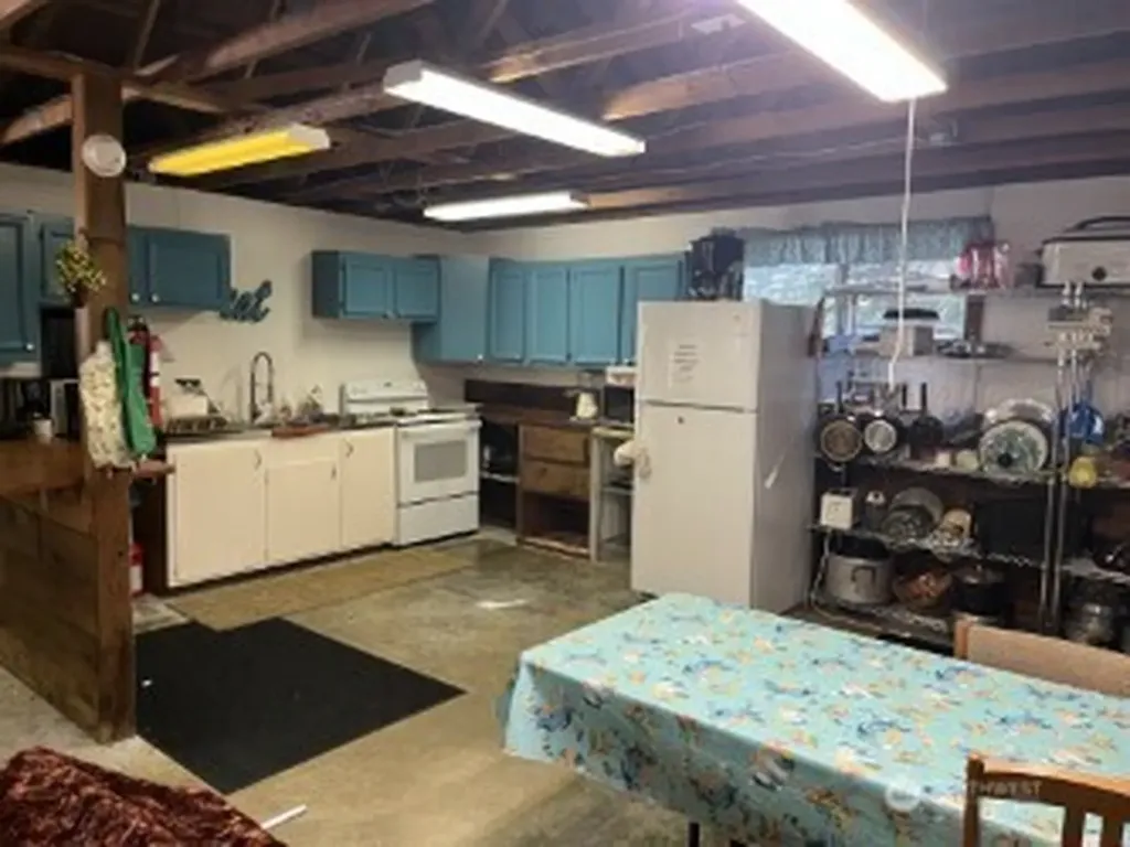 34541 N Highway 101 Lilliwaup WA 98555