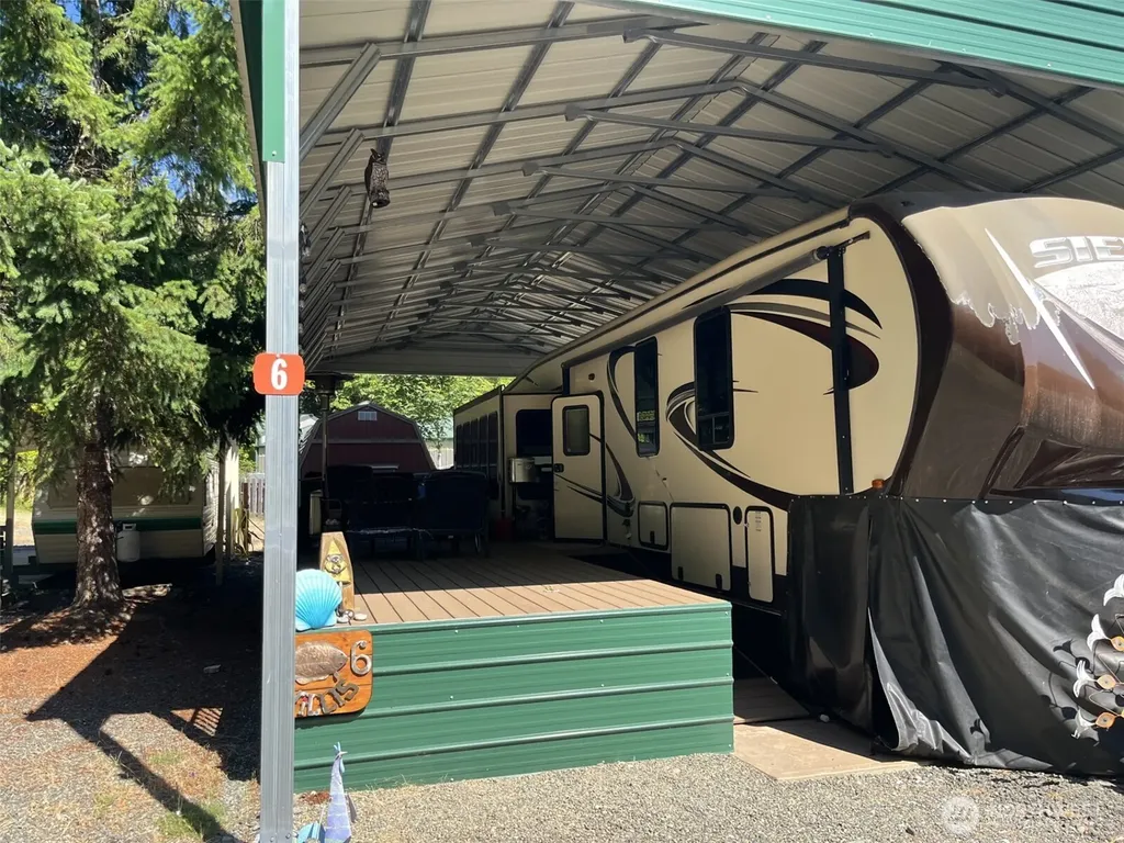 34541 N Highway 101 Lilliwaup WA 98555
