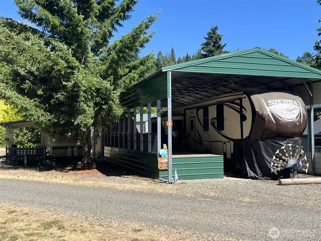 34541 N Highway 101 Lilliwaup WA 98555