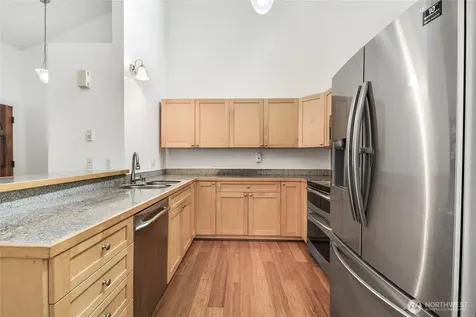 12037 100th Avenue NE Kirkland WA 98034
