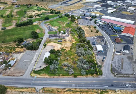 1706 Bronco Lane Richland WA 99354