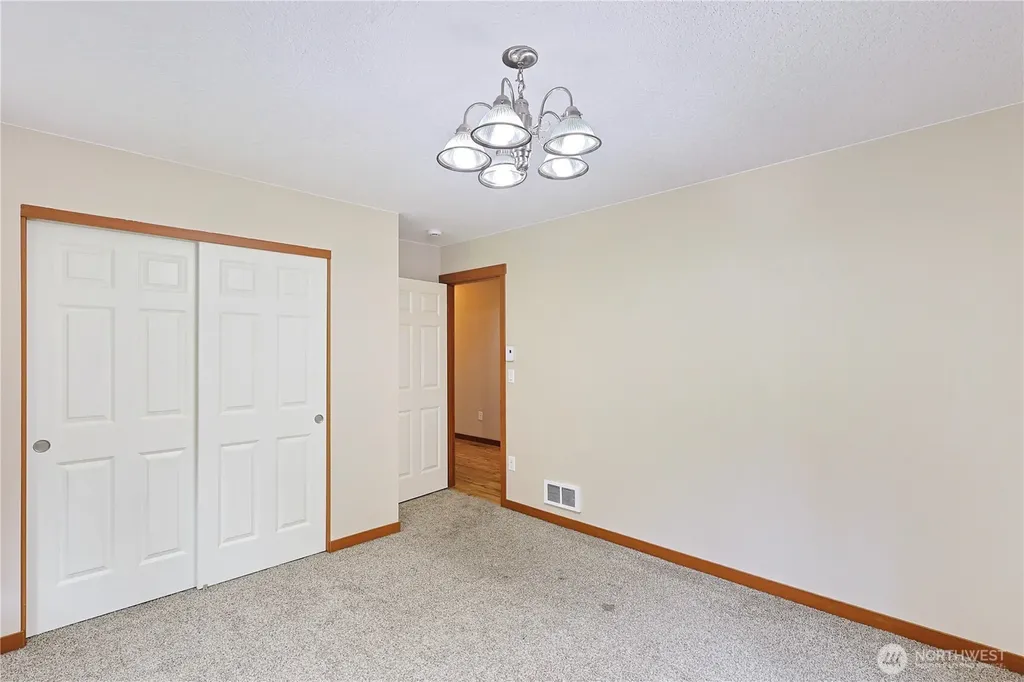 714 Tipsoo Loop S Rainier WA 98576