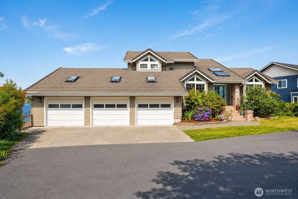 8827 Buttonwood Lane NE Olympia WA 98516