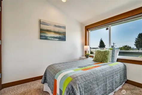 4516 Dayton Avenue N Seattle WA 98103