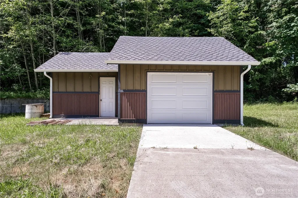 10609 33rd Avenue Ct NW Gig Harbor WA 98332