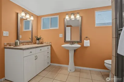 4711 Colby Avenue Everett WA 98203