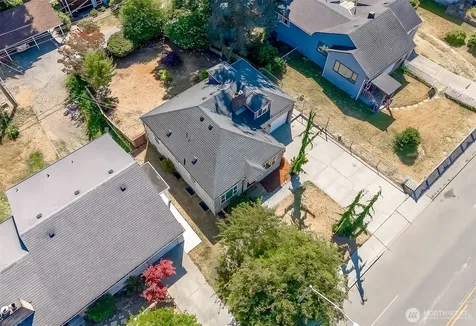 4711 Colby Avenue Everett WA 98203