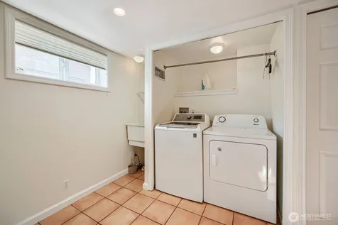 715 W Wheeler Street Seattle WA 98119
