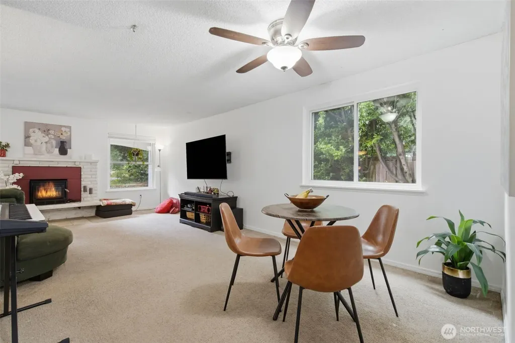 3188 SE Calaveras Port Orchard WA 98366