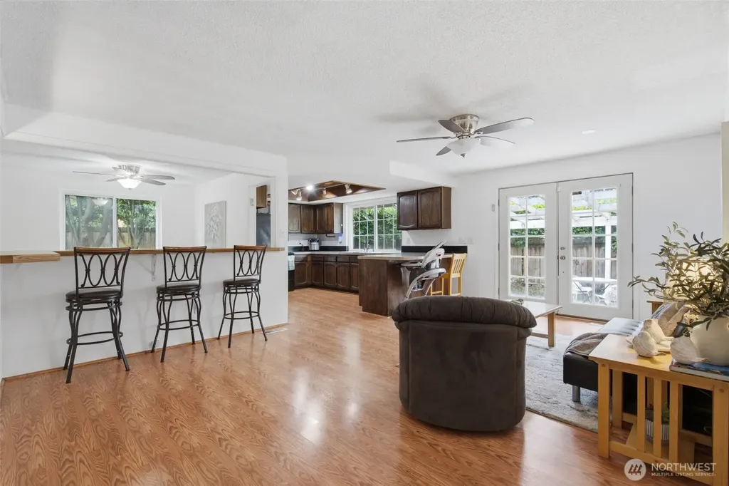 3188 SE Calaveras Port Orchard WA 98366
