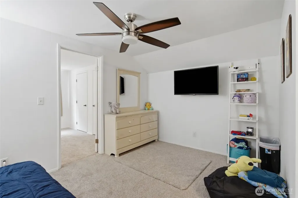 3188 SE Calaveras Port Orchard WA 98366