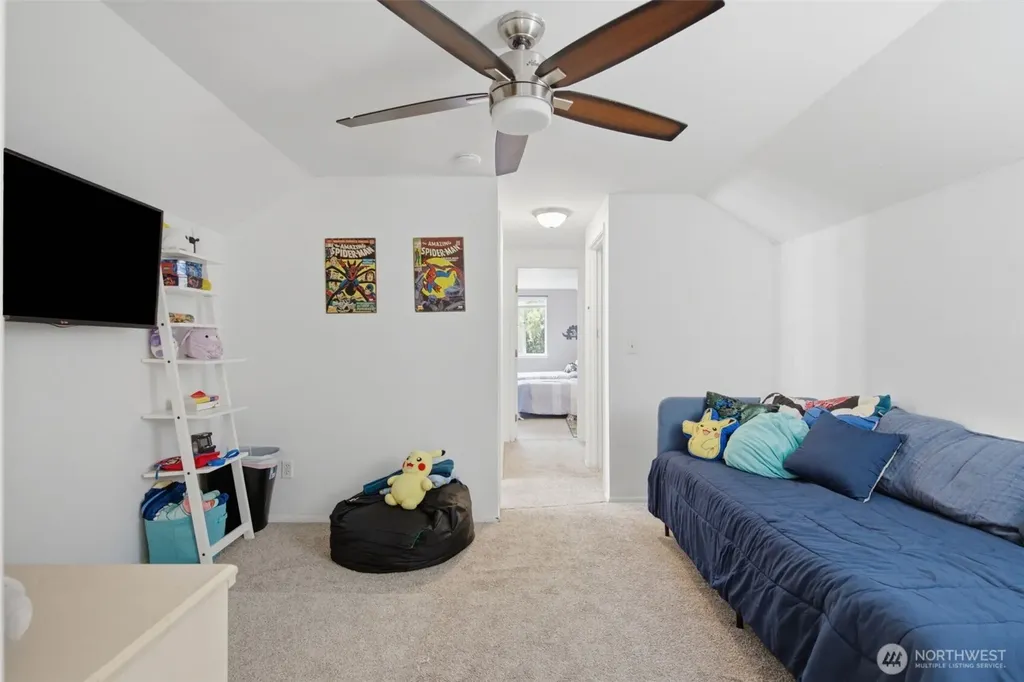 3188 SE Calaveras Port Orchard WA 98366