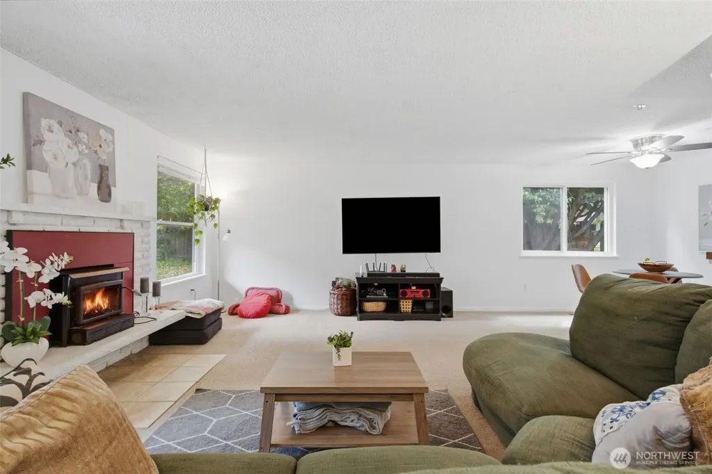 3188 SE Calaveras Port Orchard WA 98366