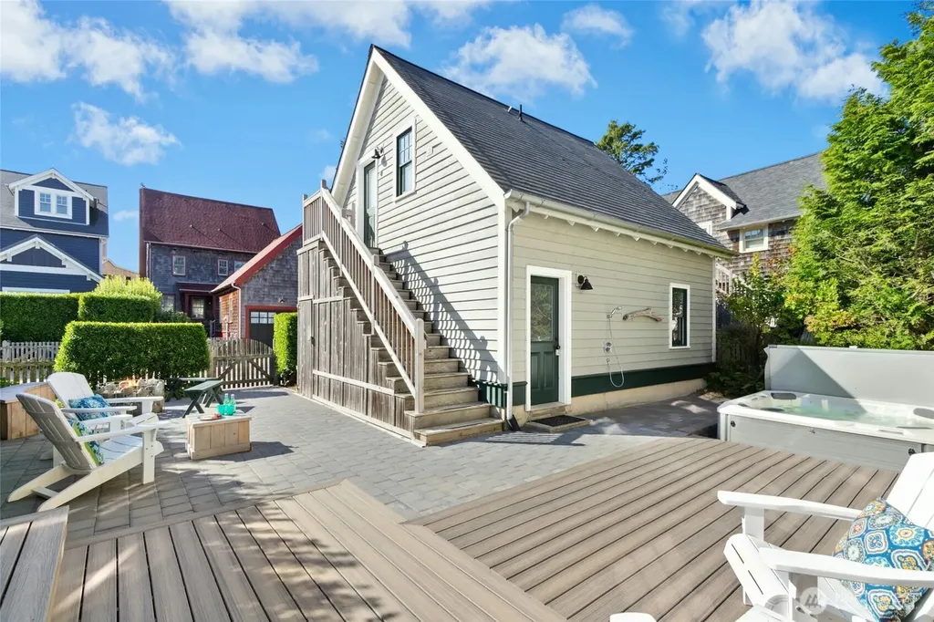 14 Campfire Lane Pacific Beach WA 98571
