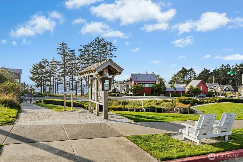 14 Campfire Lane Pacific Beach WA 98571