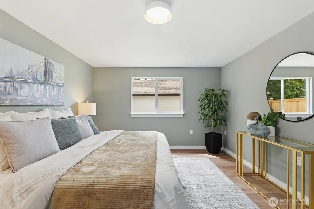 1433 SW Donovan Street Seattle WA 98106