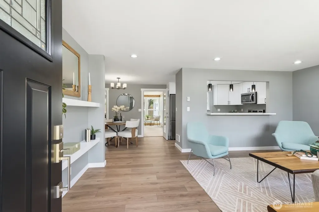 1433 SW Donovan Street Seattle WA 98106