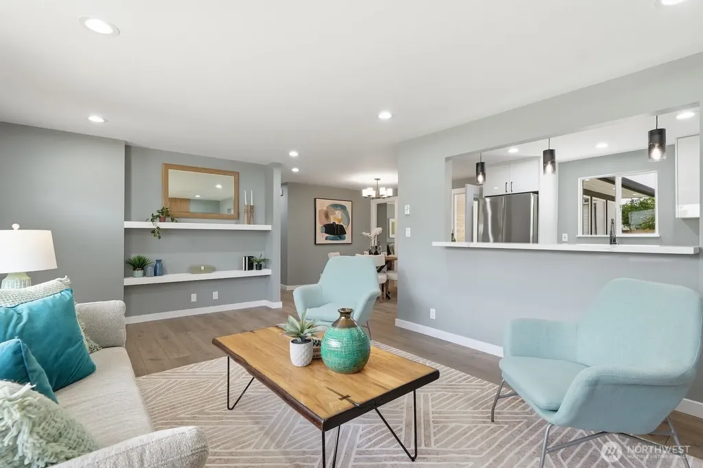 1433 SW Donovan Street Seattle WA 98106