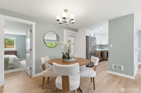 1433 SW Donovan Street Seattle WA 98106