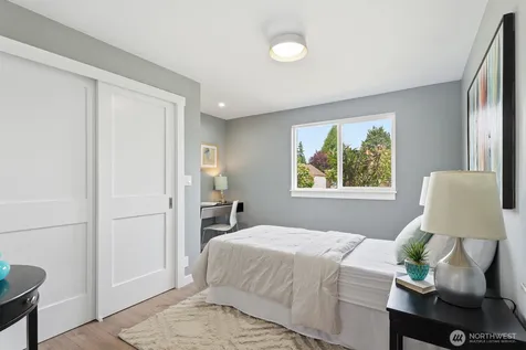 1433 SW Donovan Street Seattle WA 98106