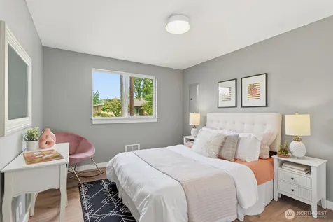1433 SW Donovan Street Seattle WA 98106