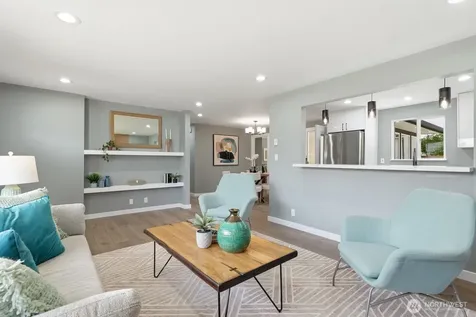 1433 SW Donovan Street Seattle WA 98106