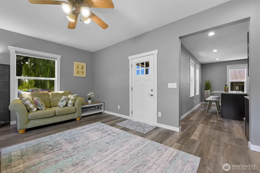 230 Vancouver Street Sumas WA 98295