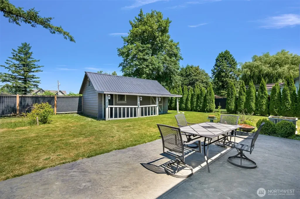 230 Vancouver Street Sumas WA 98295