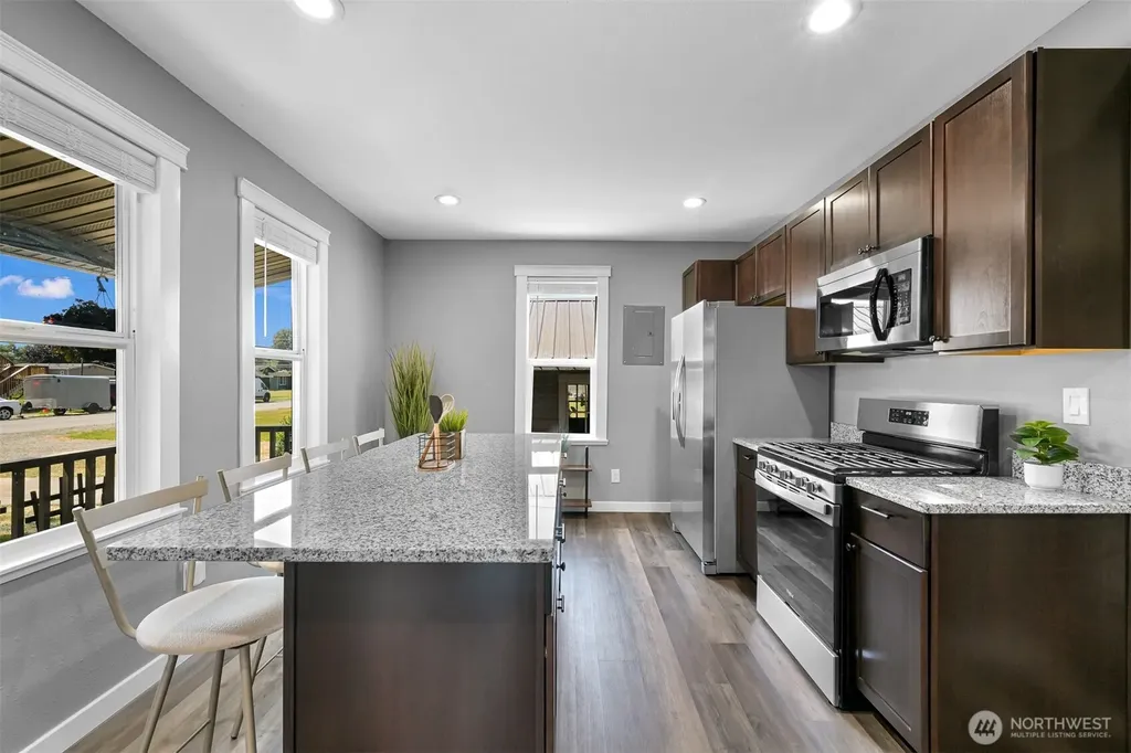 230 Vancouver Street Sumas WA 98295
