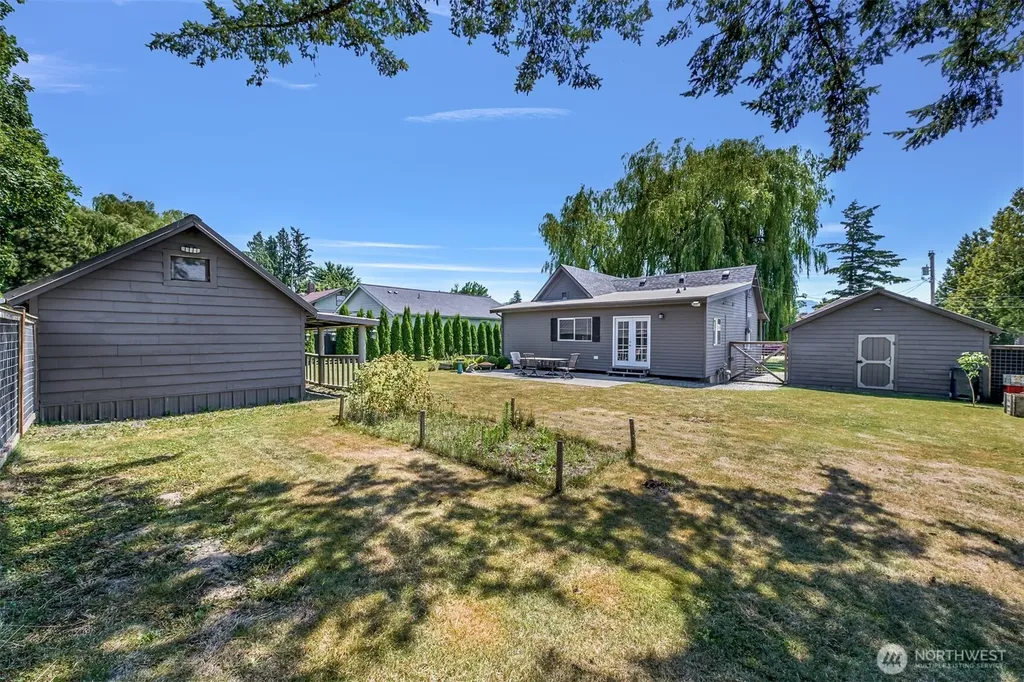230 Vancouver Street Sumas WA 98295