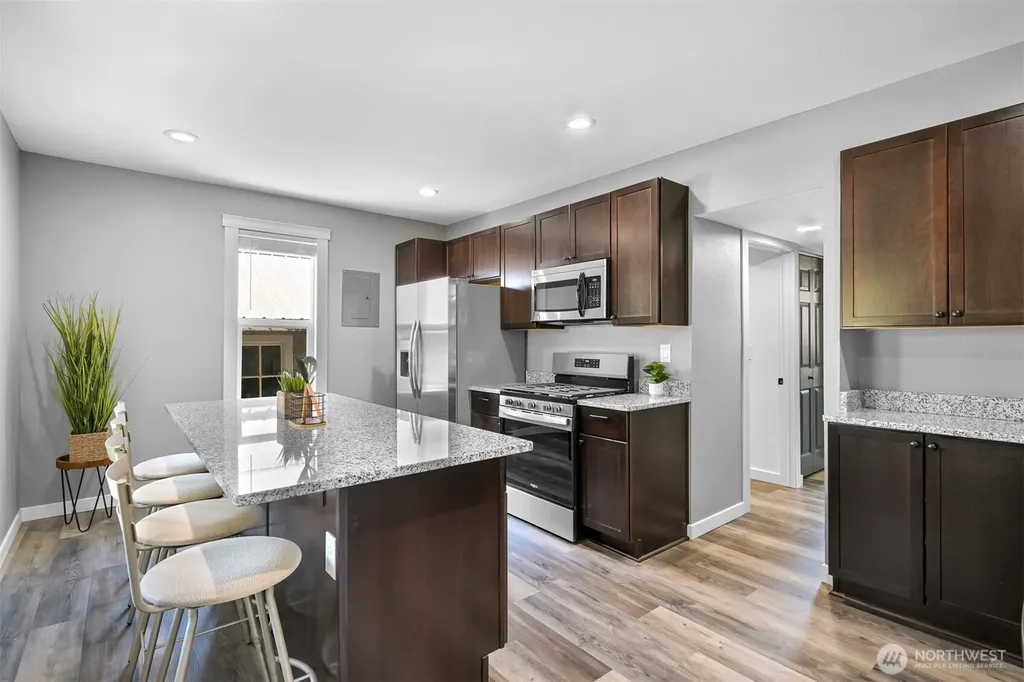 230 Vancouver Street Sumas WA 98295