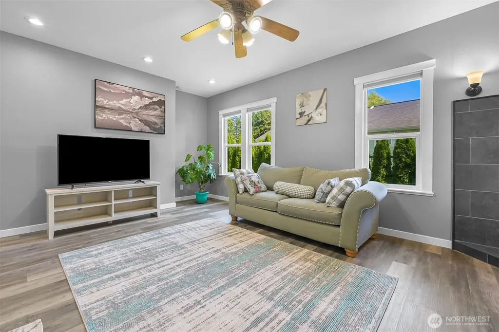 230 Vancouver Street Sumas WA 98295