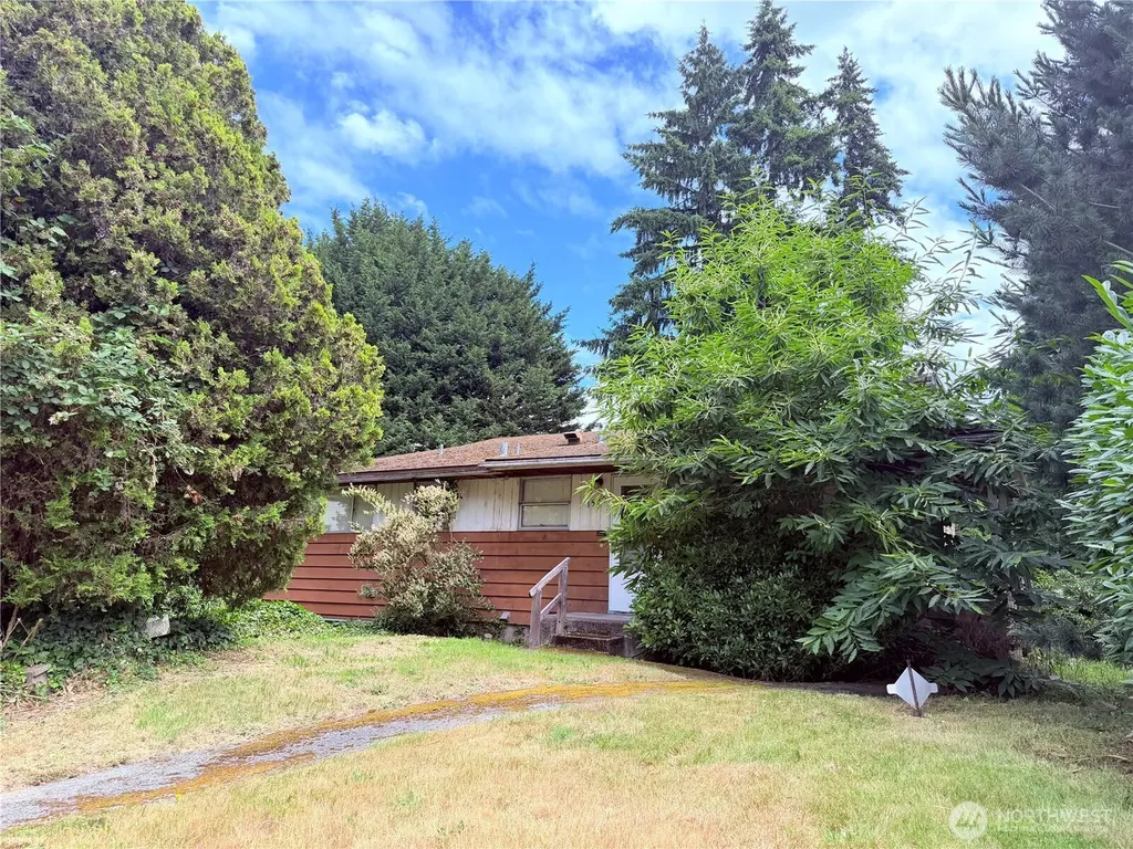1520 102nd Avenue NE Bellevue WA 98004