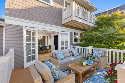 426 Smith Street Seattle WA 98109